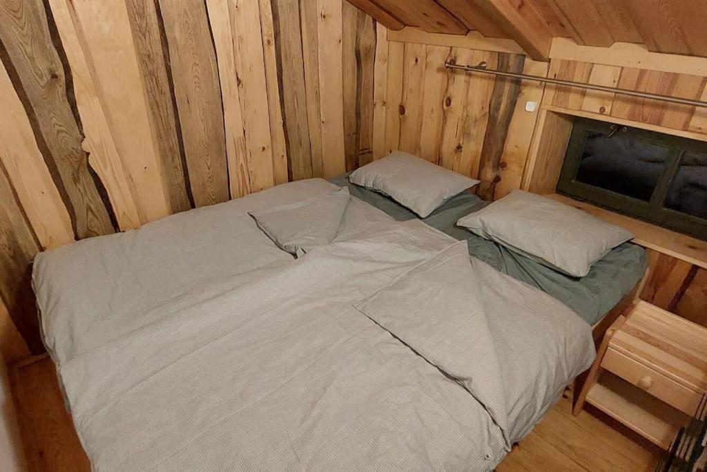 Chalet Boruvka - Biofarma Na Samote V Lesich Benesov  Luaran gambar